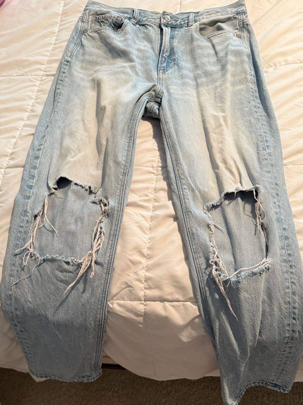 American Eagle Light Blue Denim Jeans